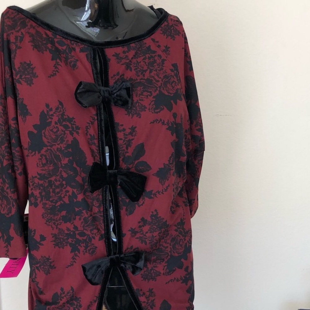 Maternity Shirt Bundle - Picture 3 of 8